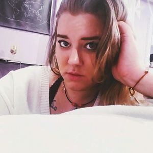 Meet your Posher, Kim